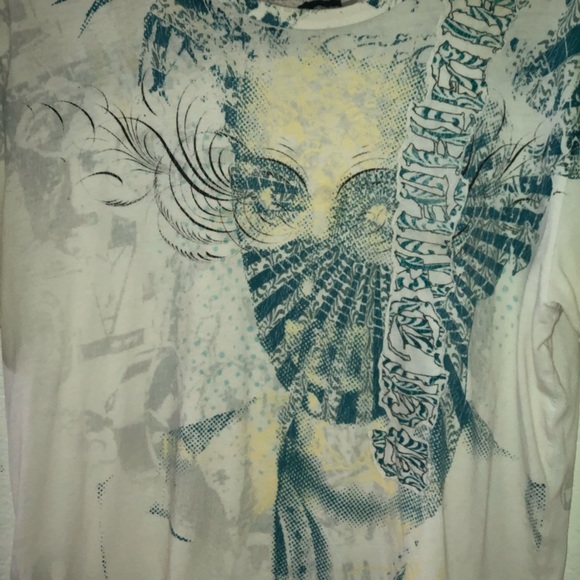 Monarchy - Picture 2 of 5